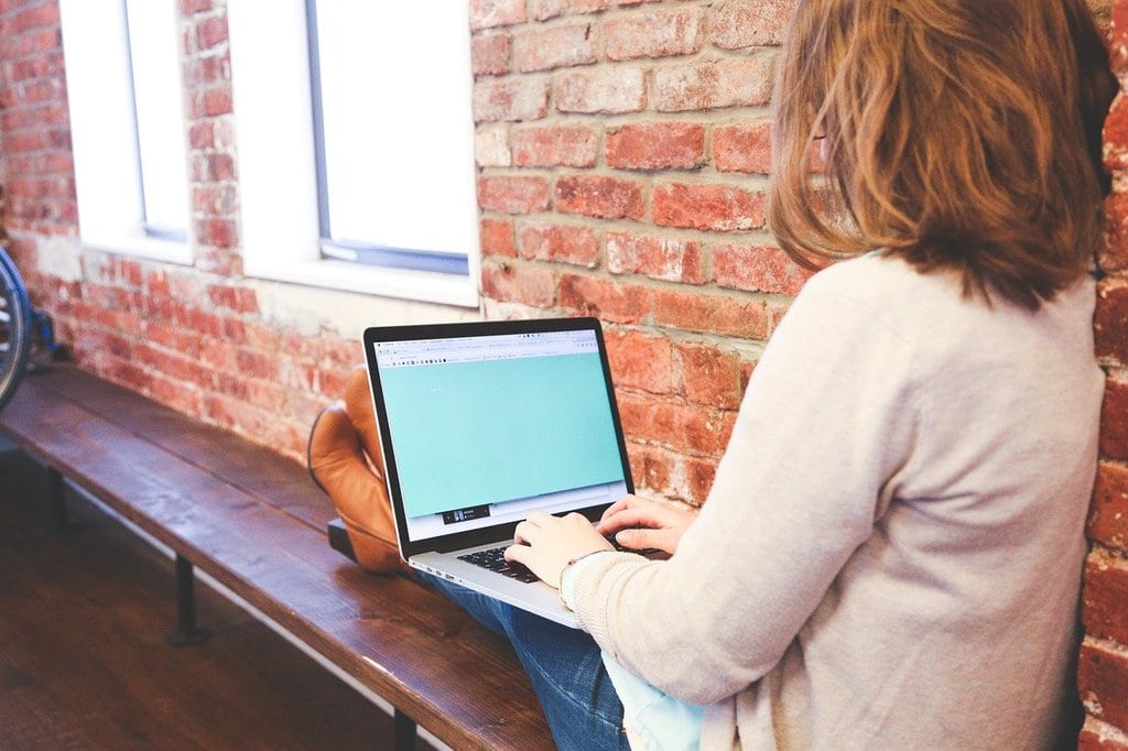 Les avantages d'intégrer un chatbot IA dans le service client